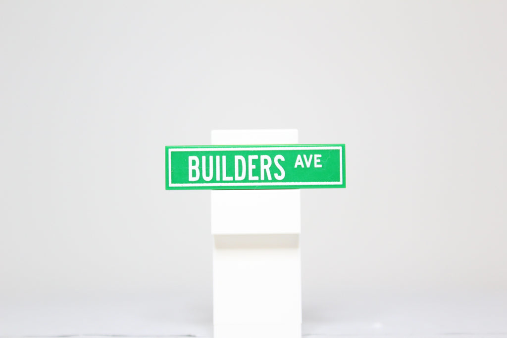 Street Sign 1x4 - Builders Ave.